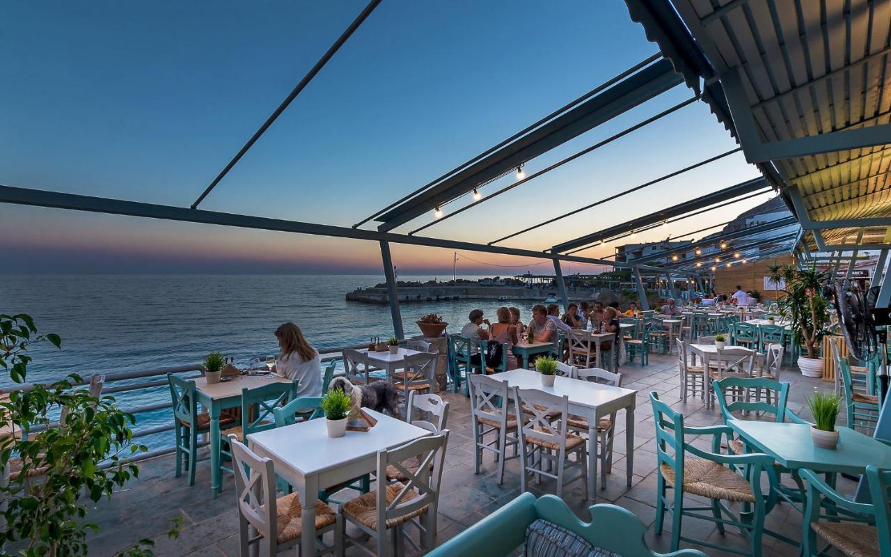 Livikon By The Sea Aparthotel Khora Sfakion Bagian luar foto