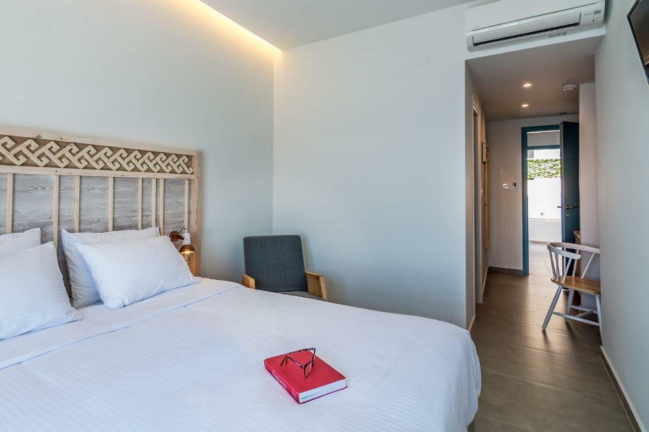 Livikon By The Sea Aparthotel Khora Sfakion Bagian luar foto