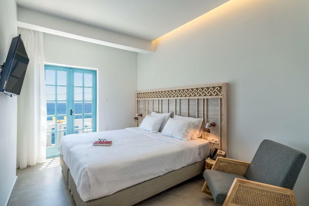 Livikon By The Sea Aparthotel Khora Sfakion Bagian luar foto