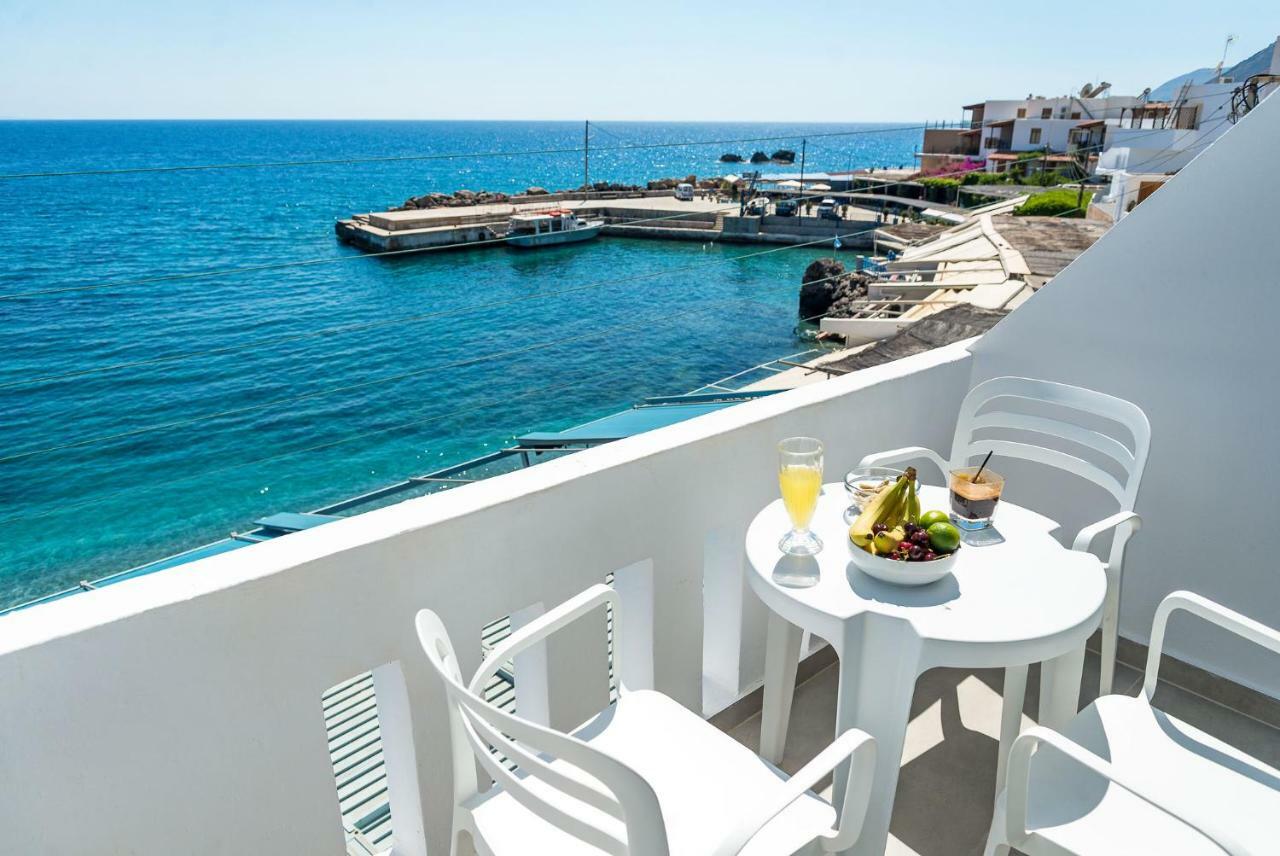 Livikon By The Sea Aparthotel Khora Sfakion Bagian luar foto