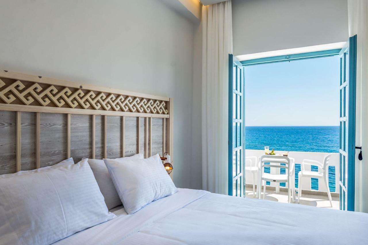 Livikon By The Sea Aparthotel Khora Sfakion Bagian luar foto