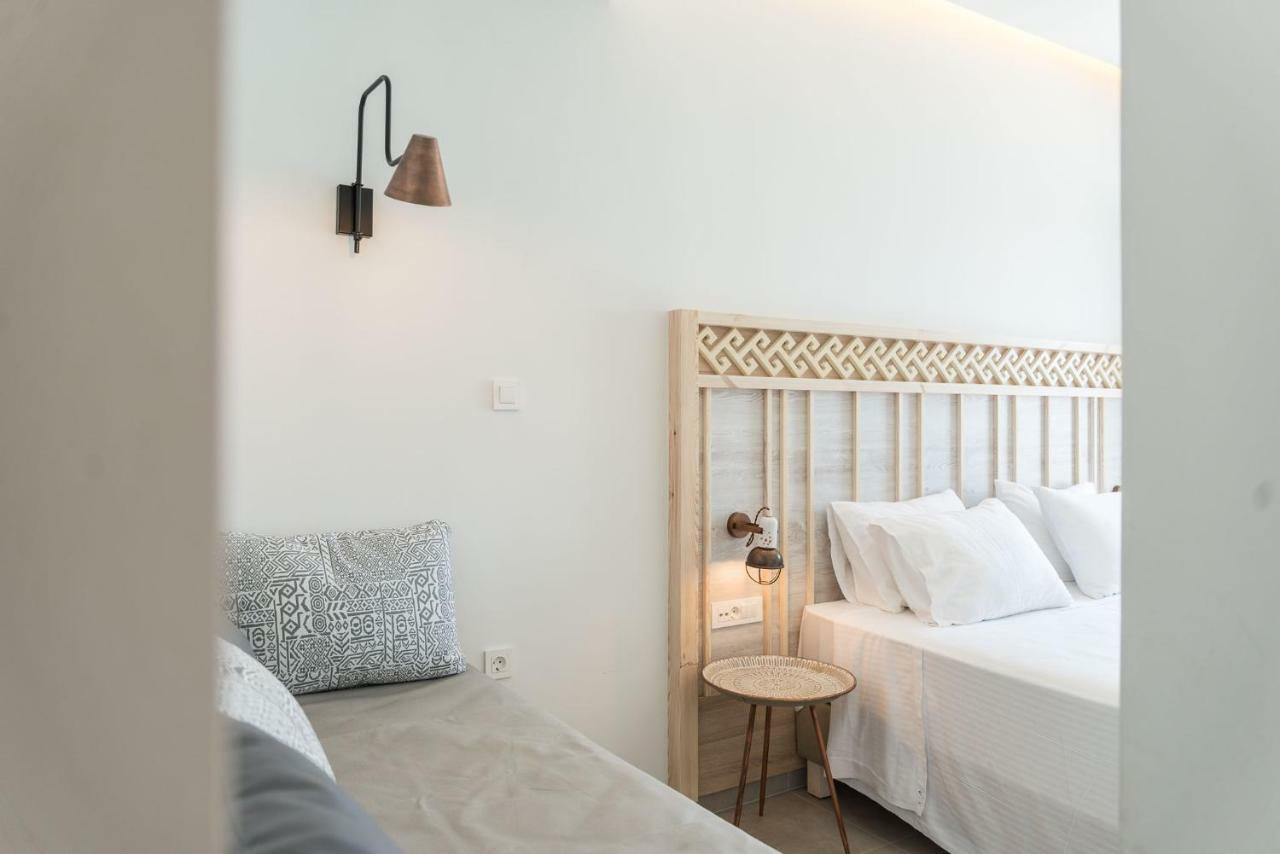 Livikon By The Sea Aparthotel Khora Sfakion Bagian luar foto