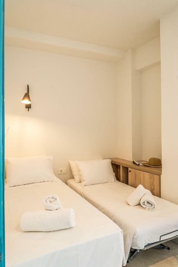 Livikon By The Sea Aparthotel Khora Sfakion Bagian luar foto