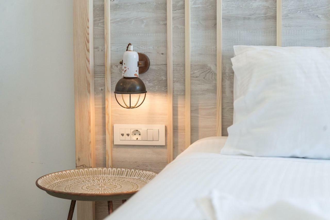 Livikon By The Sea Aparthotel Khora Sfakion Bagian luar foto