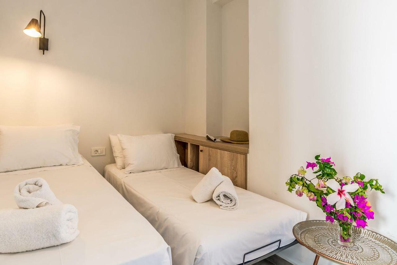 Livikon By The Sea Aparthotel Khora Sfakion Bagian luar foto